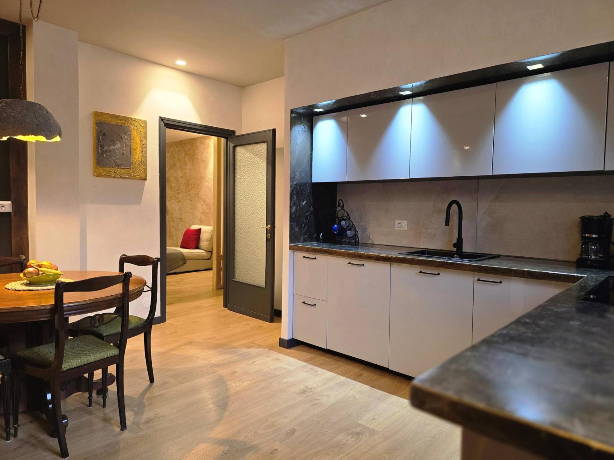 Art Garage Varese Biandronno Εξωτερικό φωτογραφία